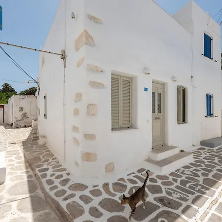 Holiday home M&m Parikia's Old Town