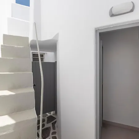 M&m Parikia's Old Town