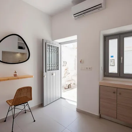 M&m Parikia's Old Town Feriehus